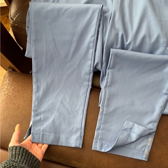 Ceil blue greys anatomy barco scrub set - Picture 9 of 11